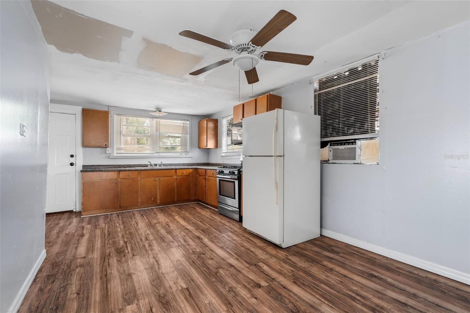 Image 13 of 33 For 2119 Chestnut Street