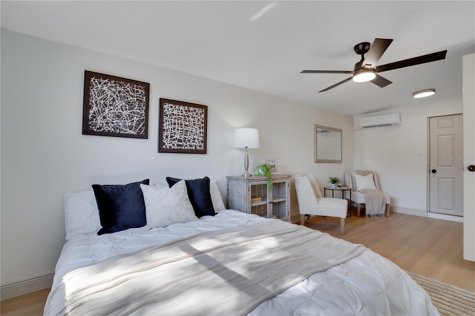 Image 13 of 32 For 10333 108th Avenue