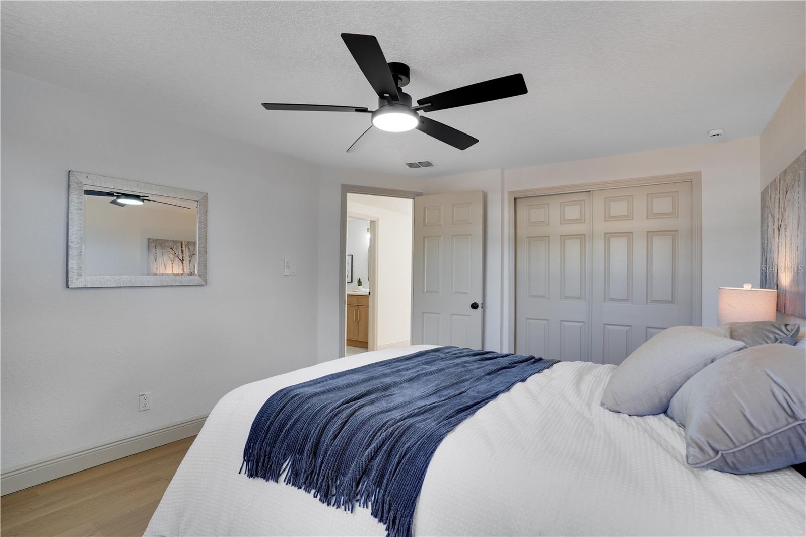 Image 16 of 32 For 10333 108th Avenue