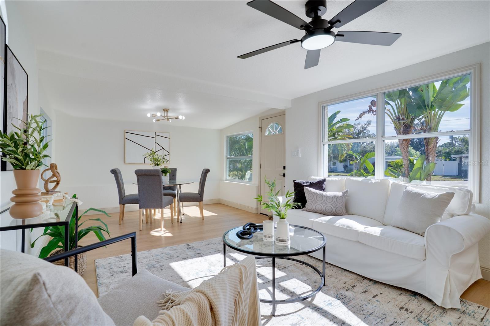 Image 5 of 32 For 10333 108th Avenue