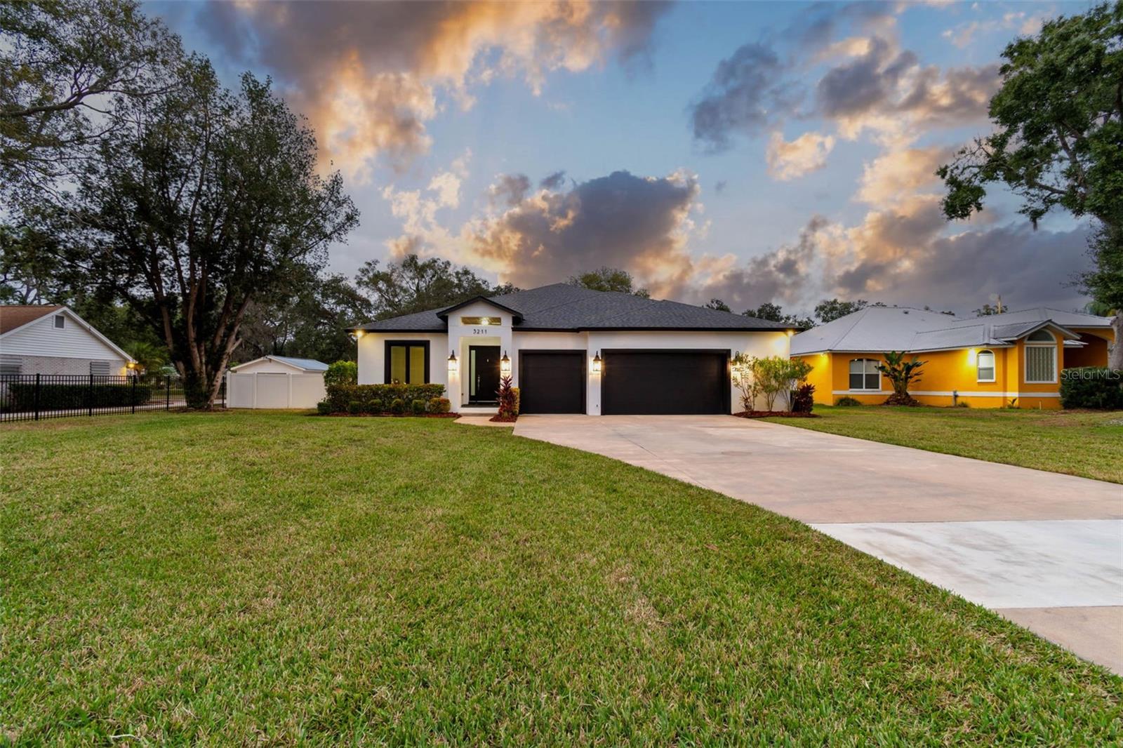 Image 5 of 69 For 3211 Moran Road