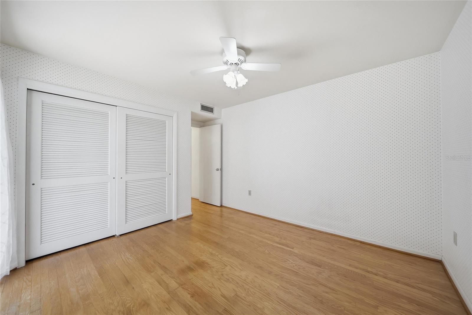 Image 16 of 56 For 4129 Northmeadow Circle