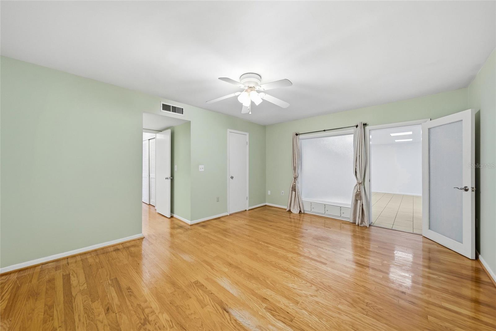 Image 24 of 56 For 4129 Northmeadow Circle