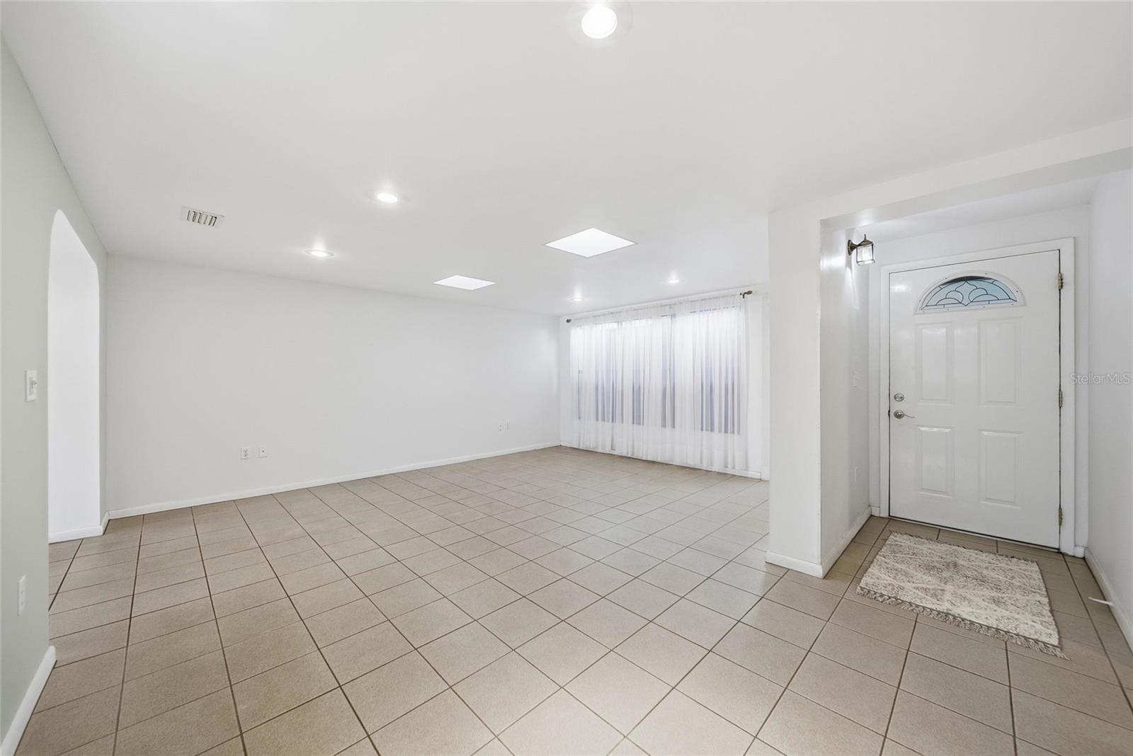 Image 8 of 56 For 4129 Northmeadow Circle