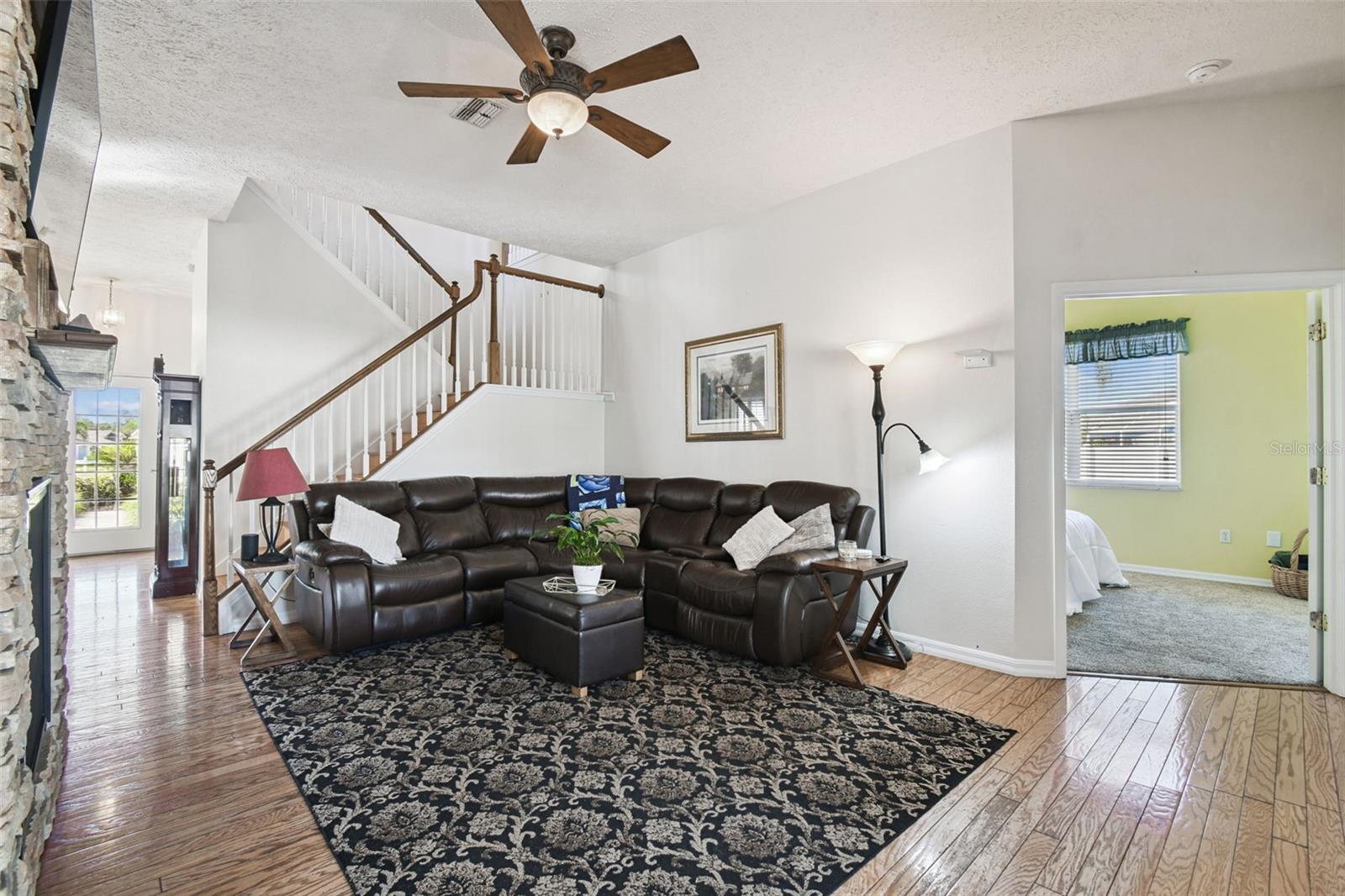 Image 15 of 94 For 7904 Portrait Court