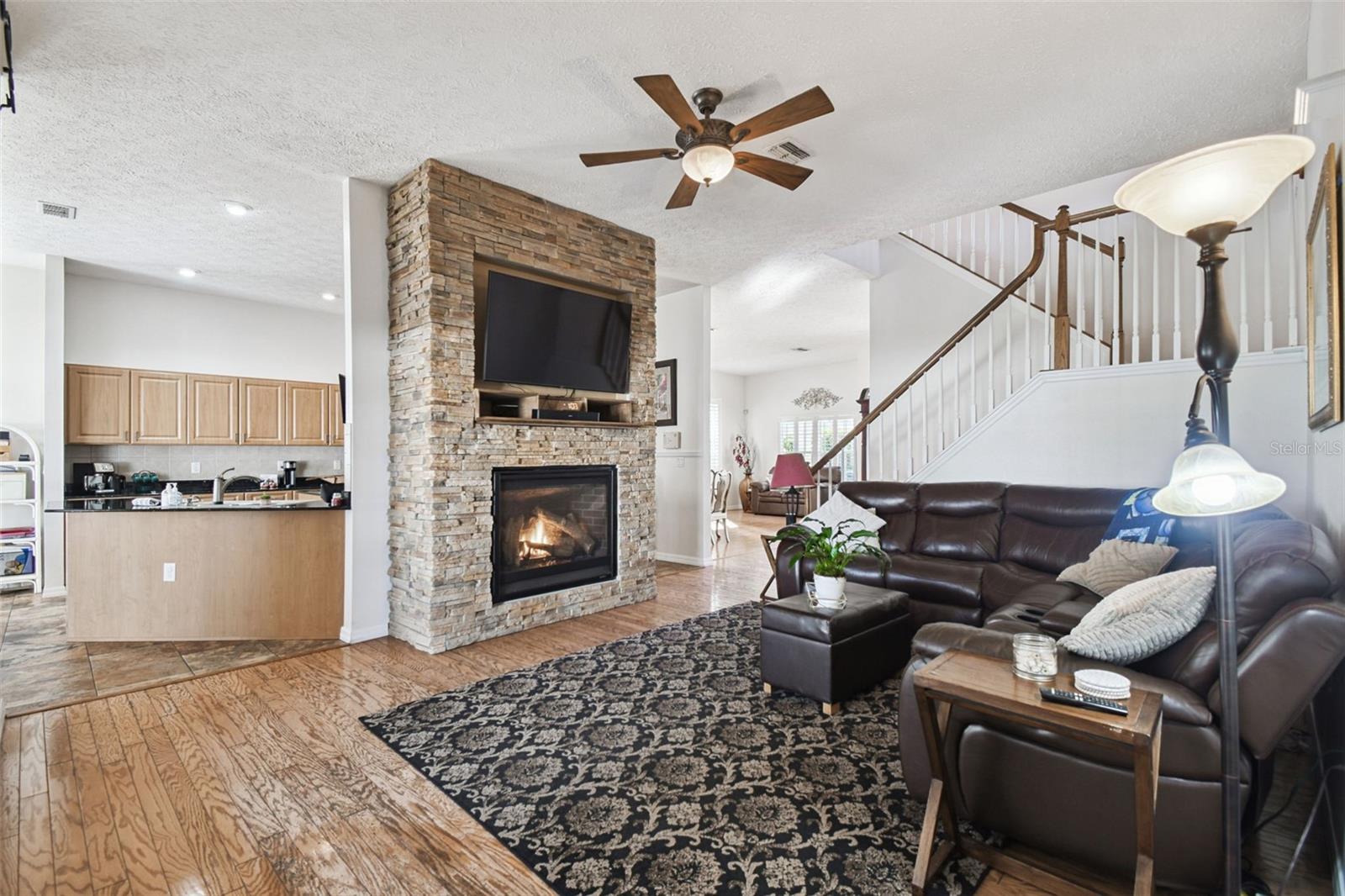 Image 16 of 94 For 7904 Portrait Court