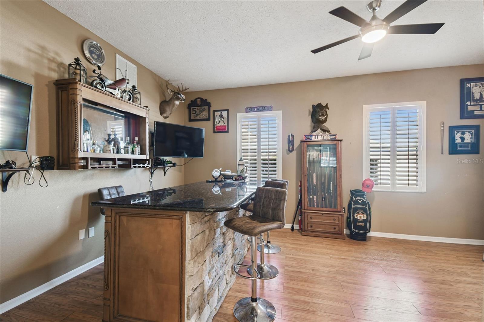 Image 19 of 94 For 7904 Portrait Court