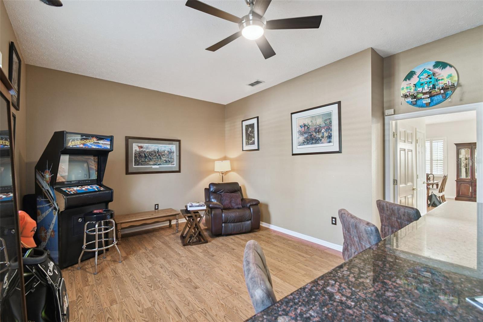 Image 21 of 94 For 7904 Portrait Court