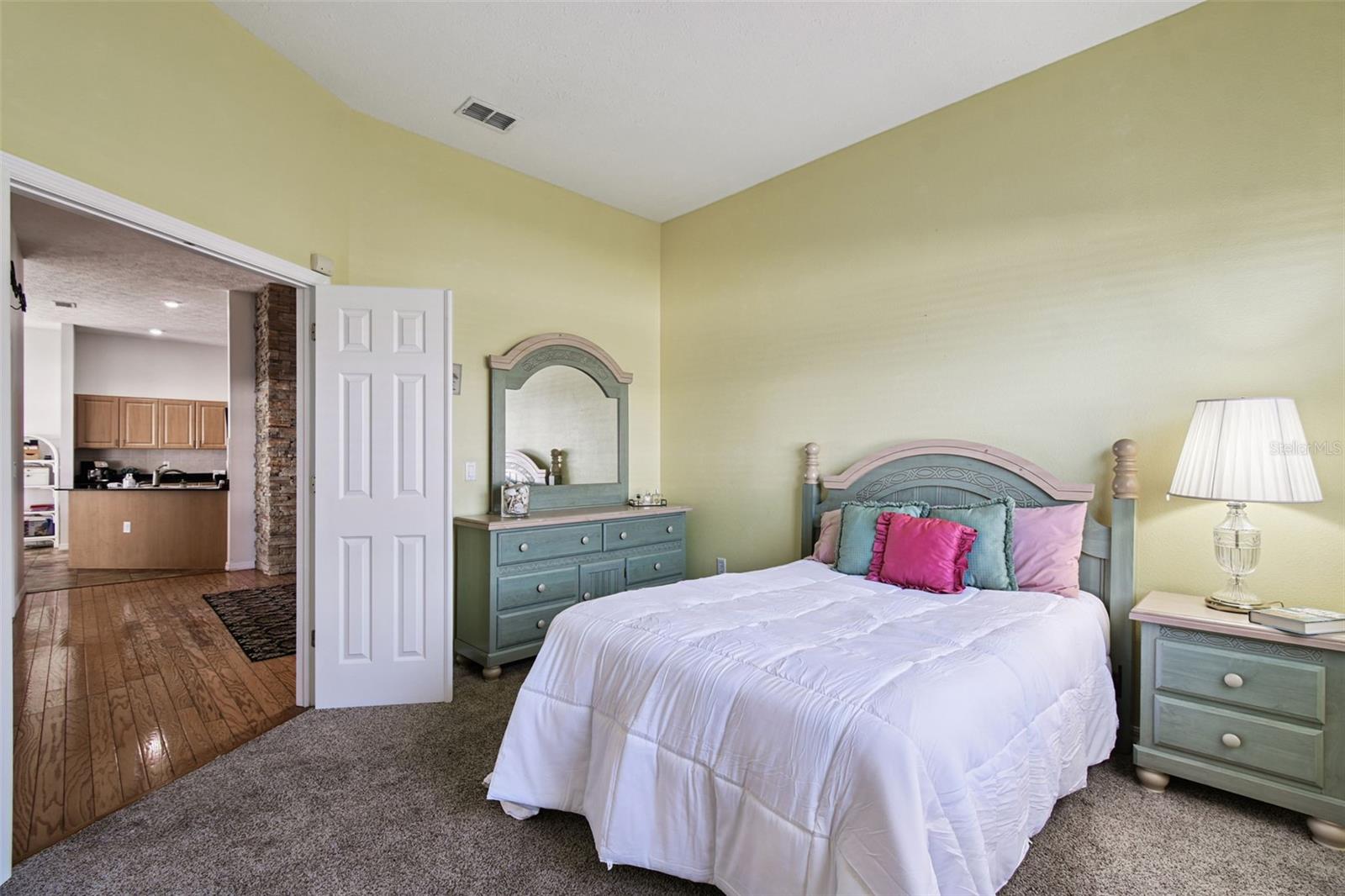 Image 26 of 94 For 7904 Portrait Court