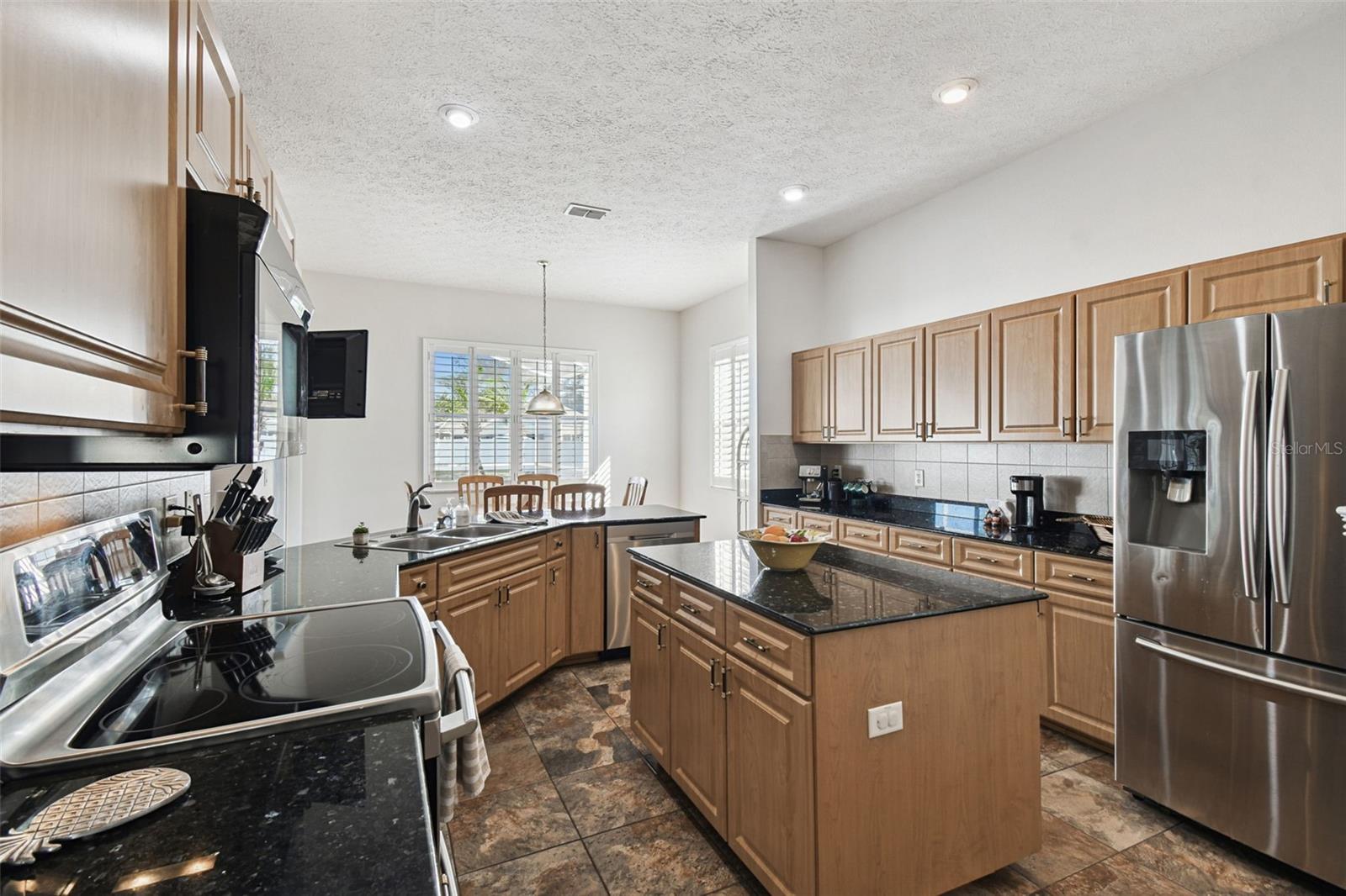 Image 30 of 94 For 7904 Portrait Court