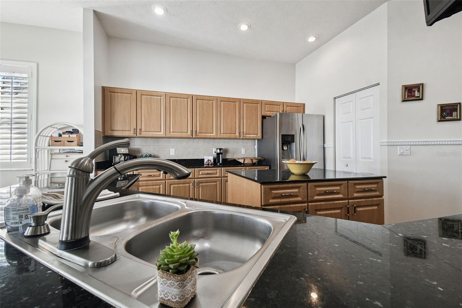 Image 36 of 94 For 7904 Portrait Court