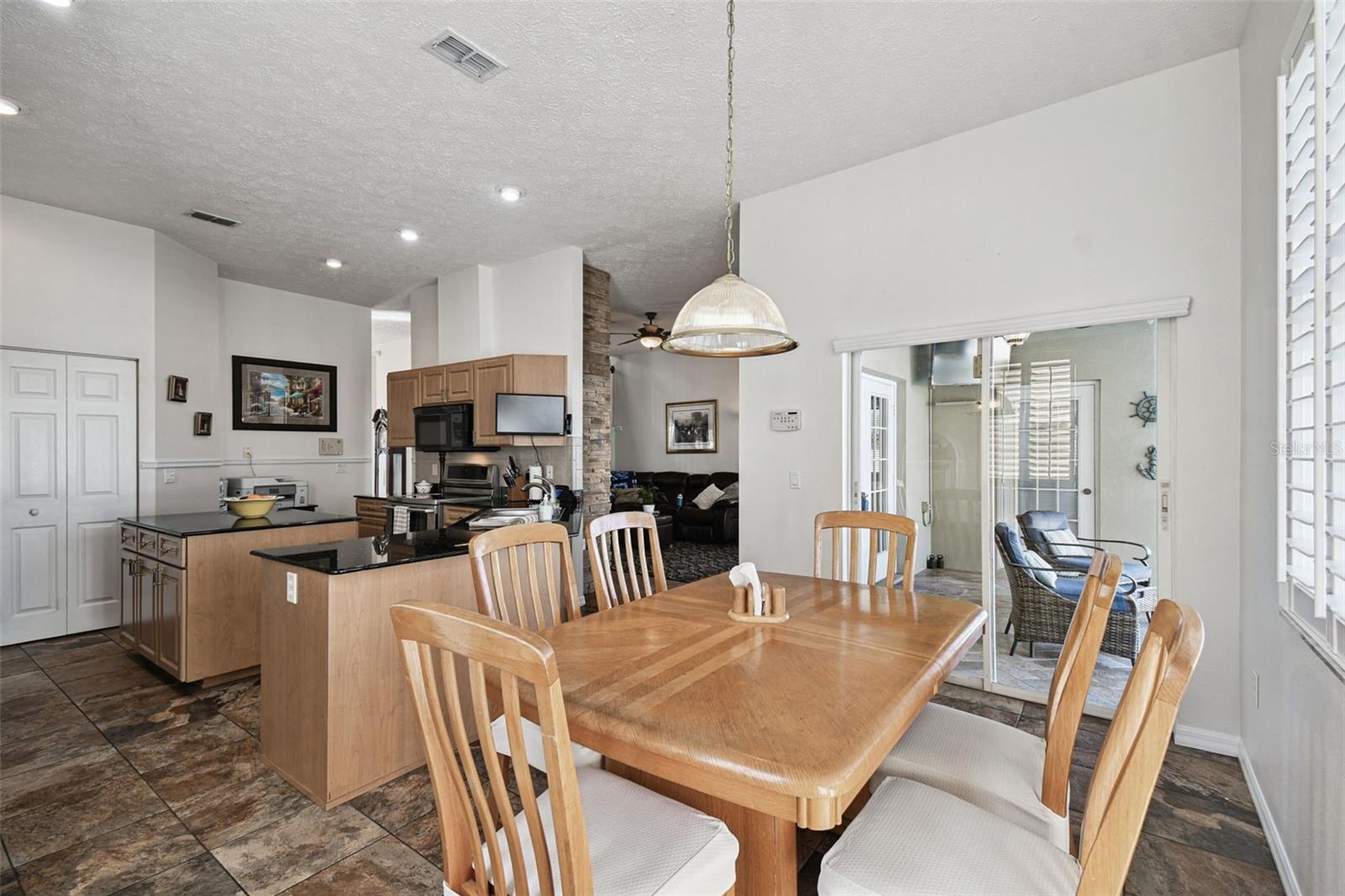 Image 39 of 94 For 7904 Portrait Court