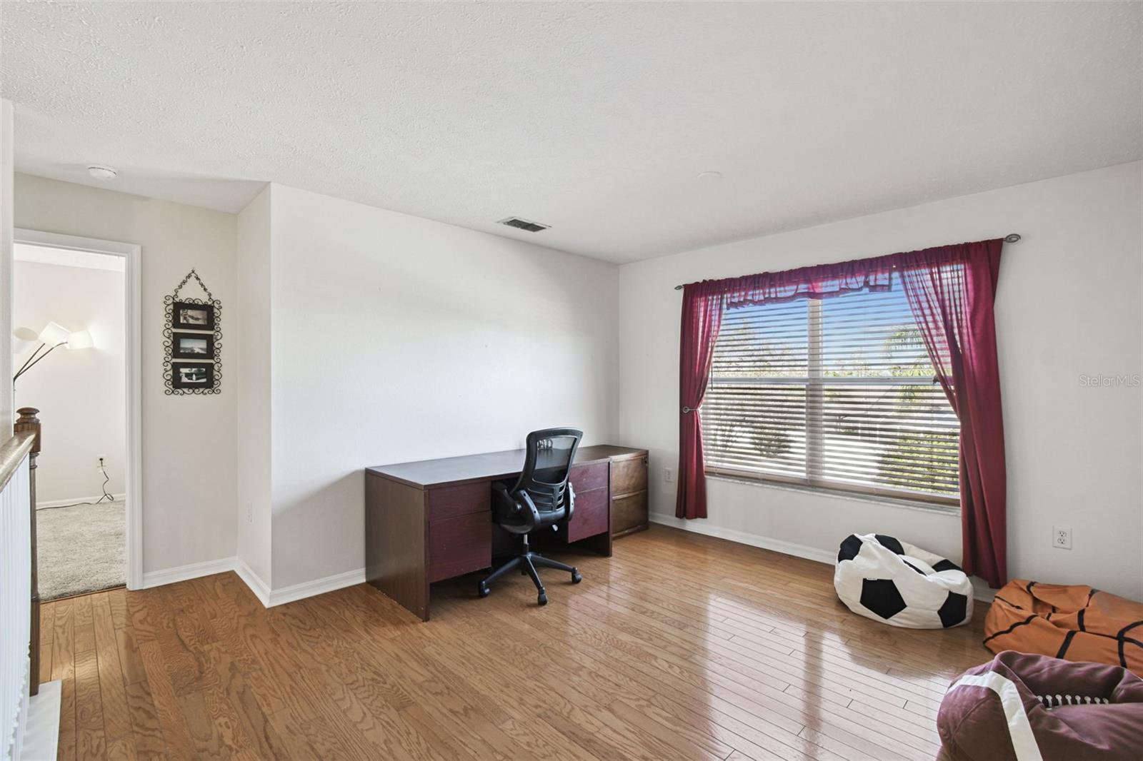 Image 46 of 94 For 7904 Portrait Court