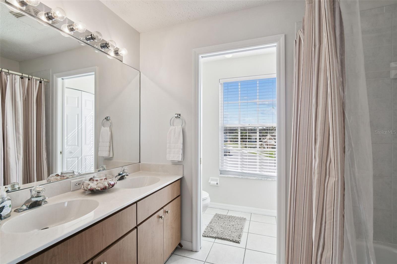 Image 53 of 94 For 7904 Portrait Court