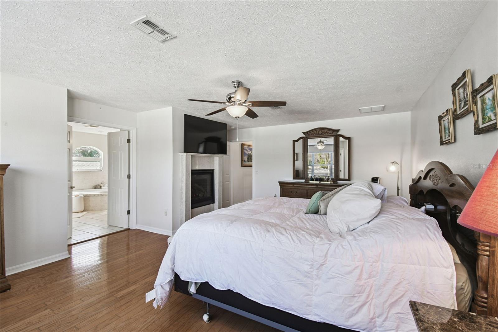 Image 61 of 94 For 7904 Portrait Court