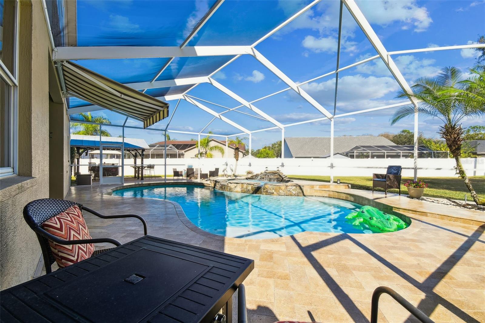 Image 74 of 94 For 7904 Portrait Court