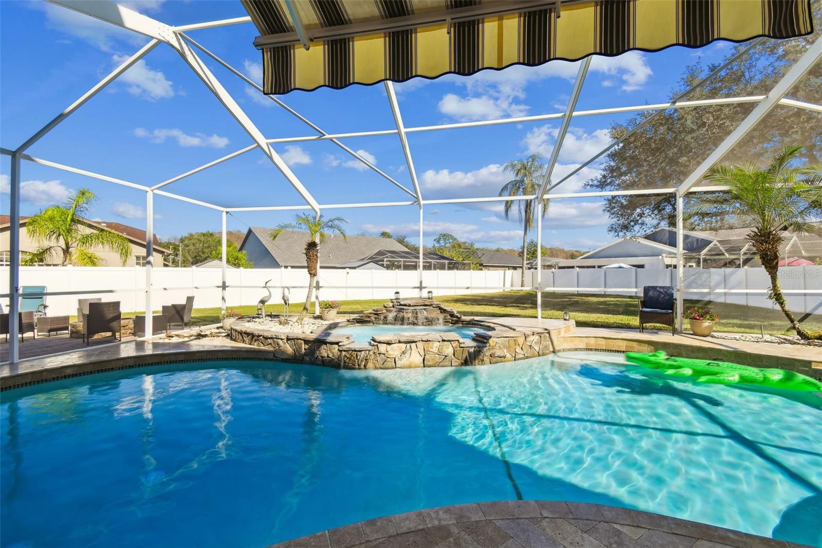 Image 82 of 94 For 7904 Portrait Court