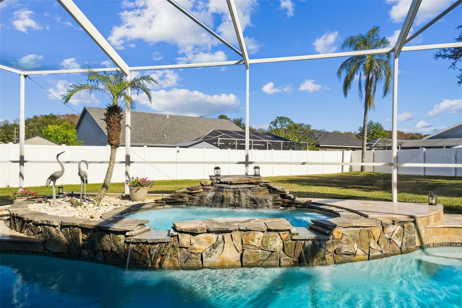 Image 83 of 94 For 7904 Portrait Court