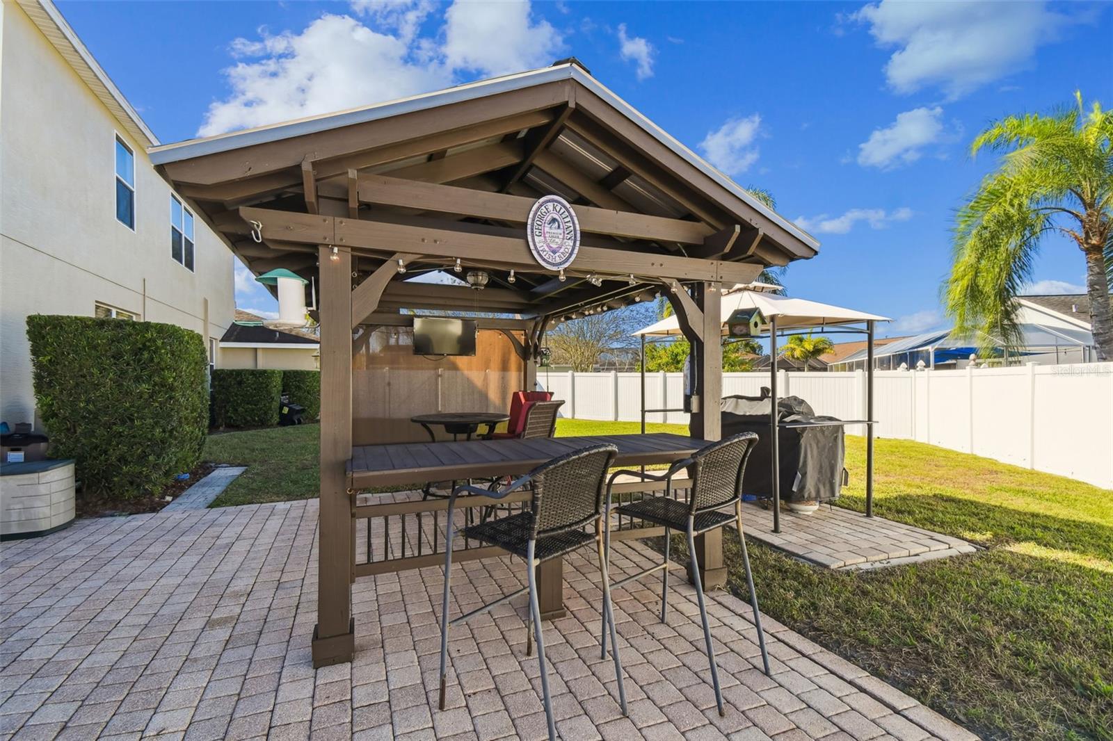 Image 87 of 94 For 7904 Portrait Court