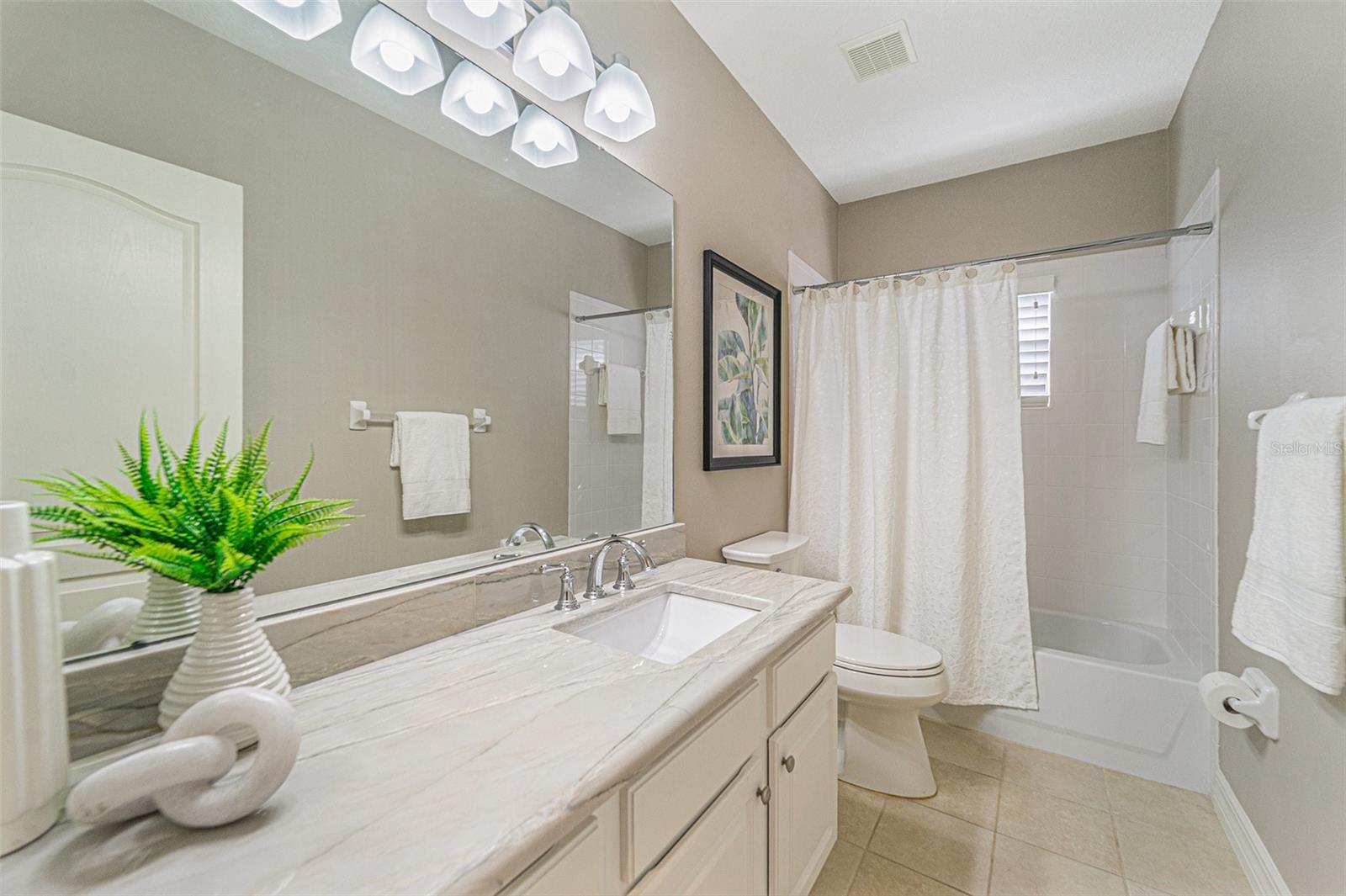 Image 25 of 41 For 2112 Climbing Ivy Drive