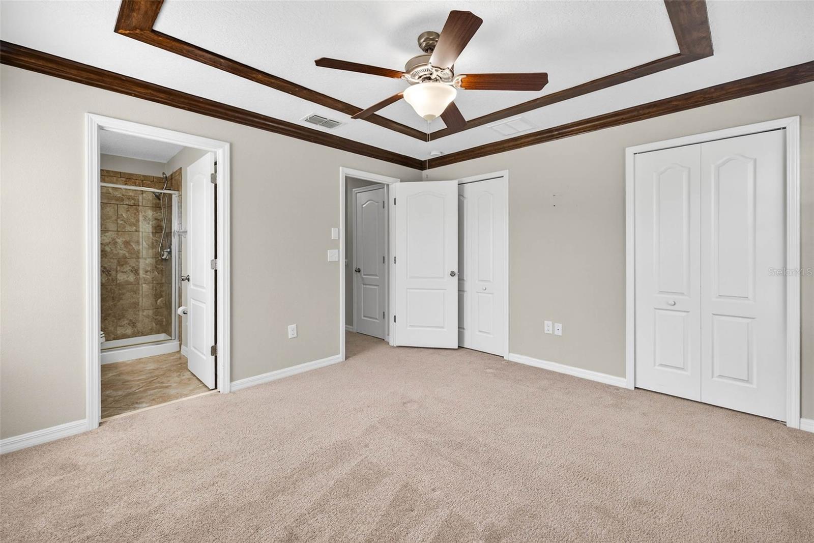 Listing photo id 23 for 31253 Claridge Place