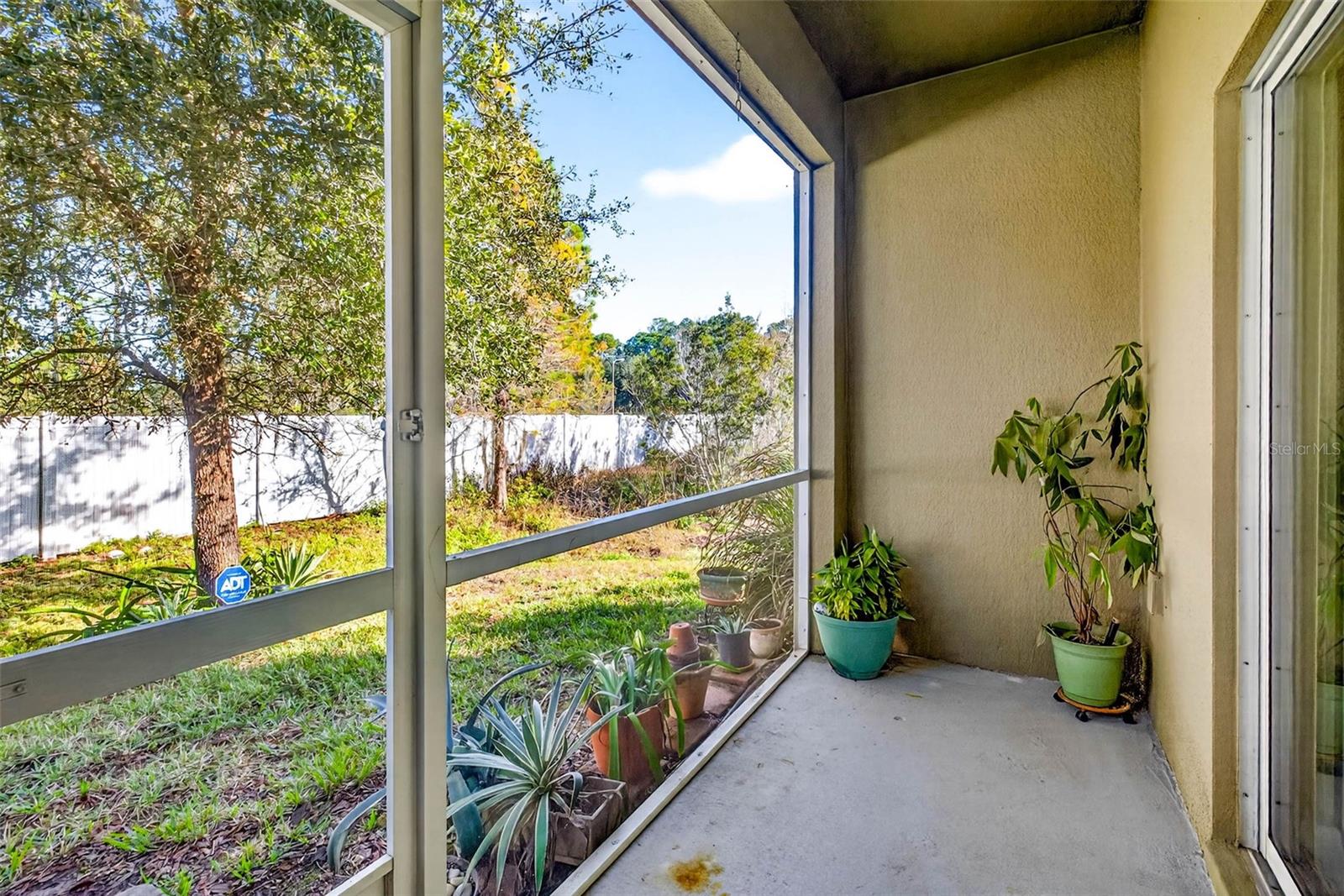 Listing photo id 32 for 31253 Claridge Place