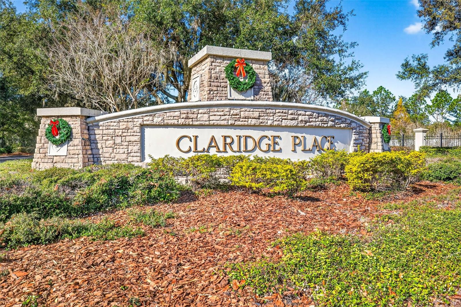 Listing photo id 35 for 31253 Claridge Place