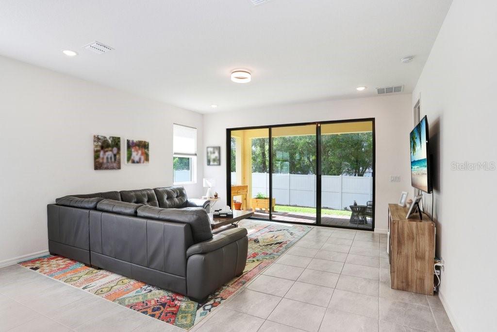 Image 15 of 40 For 4124 Solamor Street