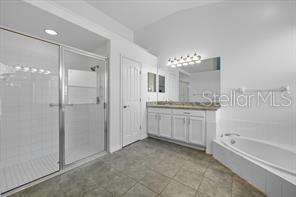 Image 17 of 36 For 27653 Mulholland Court