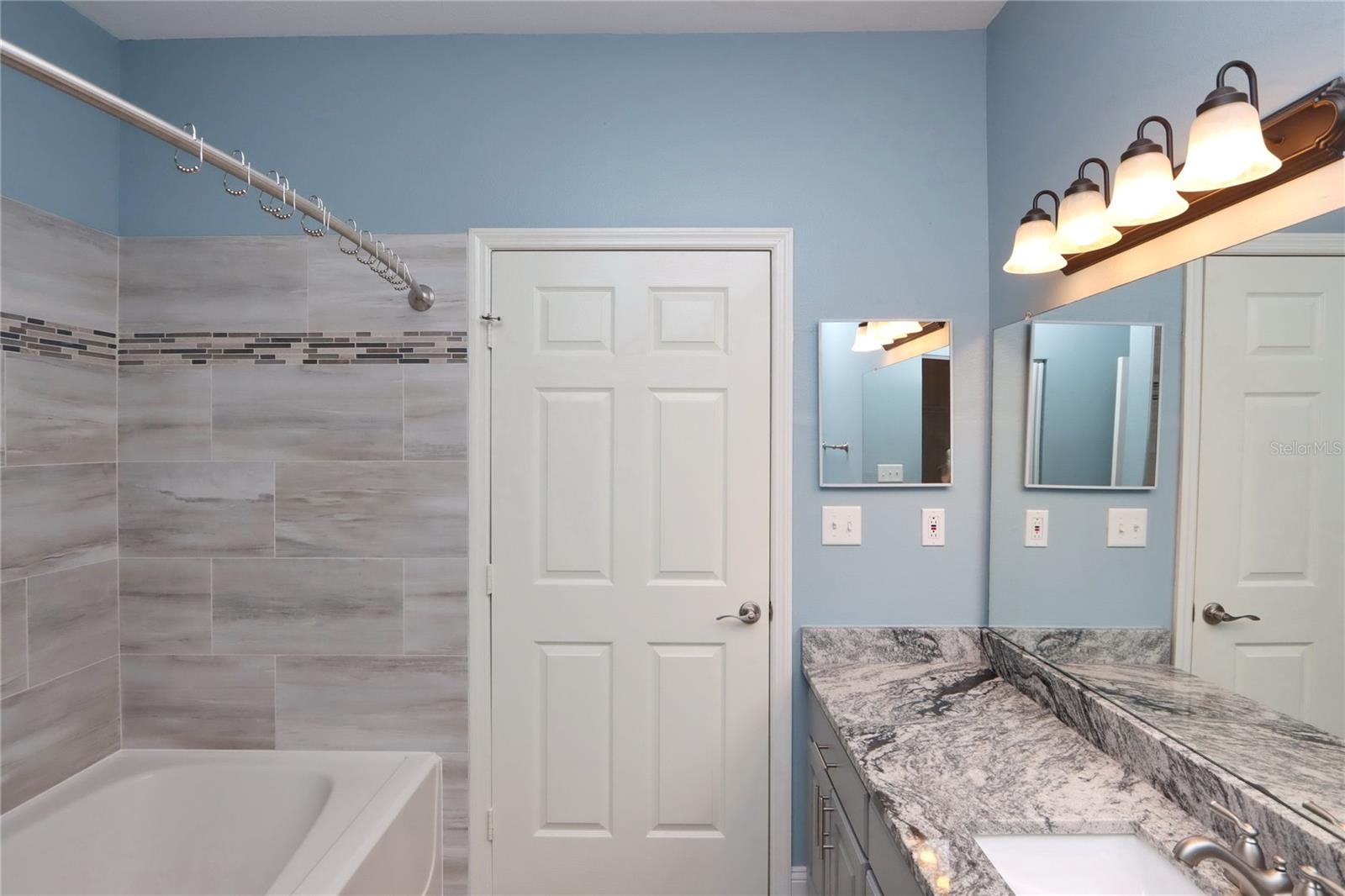 Image 17 of 25 For 9088 Lake Chase Island Way 9088