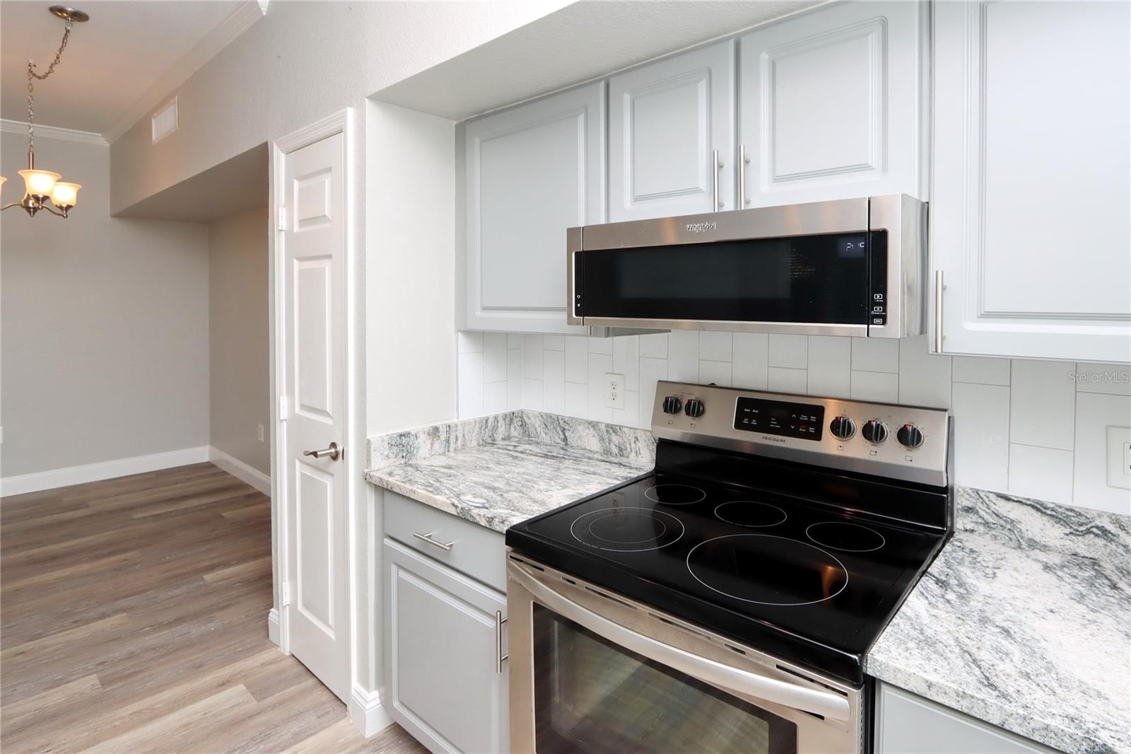 Image 9 of 25 For 9088 Lake Chase Island Way 9088