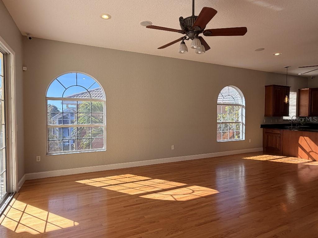 Listing photo id 17 for 808 Symphony Isles Boulevard