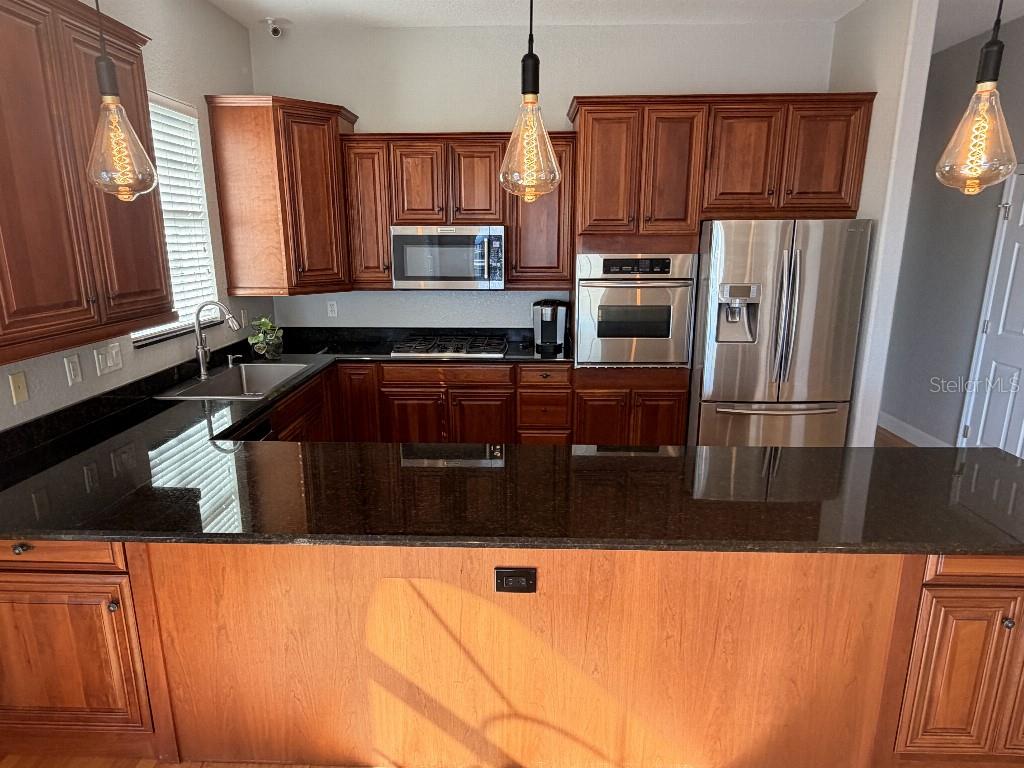 Listing photo id 19 for 808 Symphony Isles Boulevard