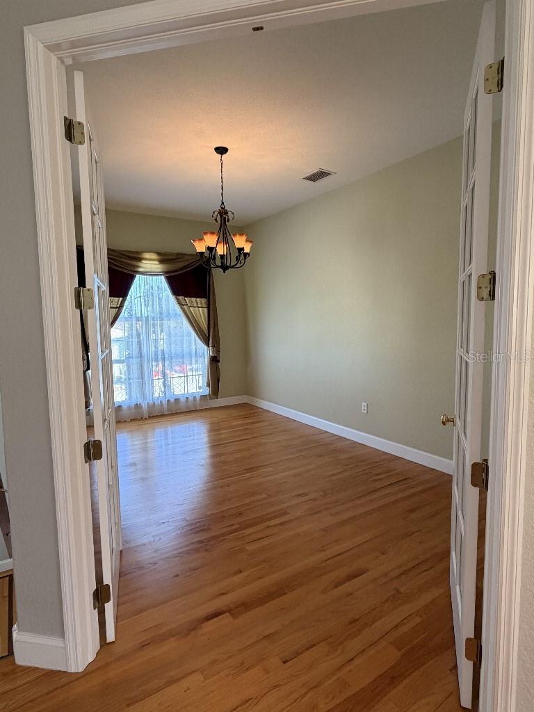 Listing photo id 23 for 808 Symphony Isles Boulevard