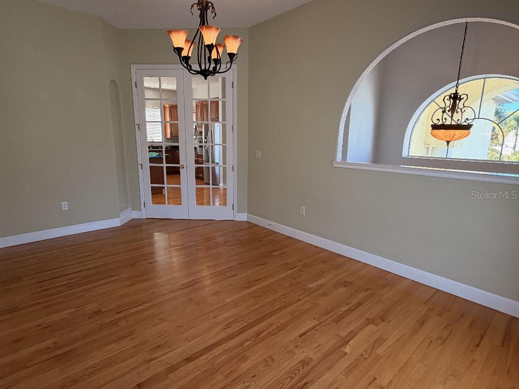 Listing photo id 25 for 808 Symphony Isles Boulevard