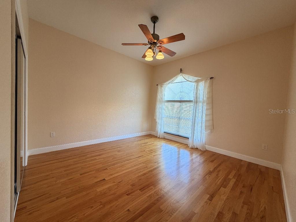 Listing photo id 35 for 808 Symphony Isles Boulevard