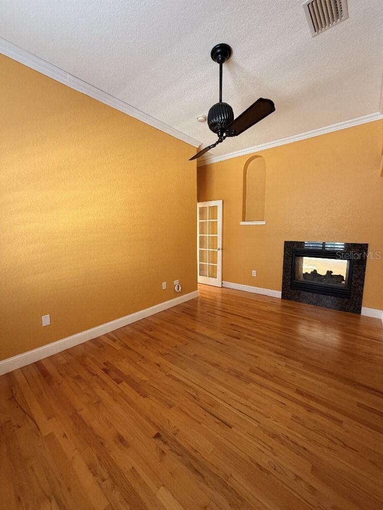 Listing photo id 37 for 808 Symphony Isles Boulevard