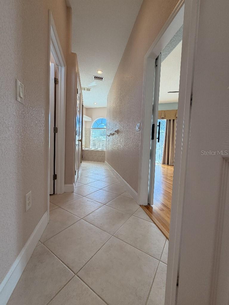 Listing photo id 41 for 808 Symphony Isles Boulevard