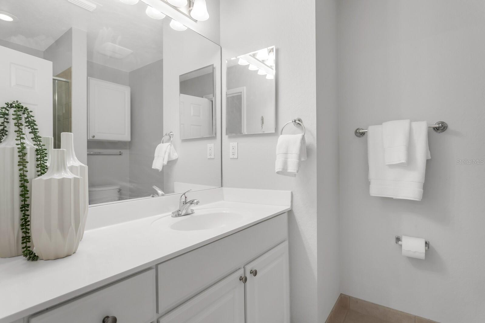 Image 17 of 34 For 5246 Hampton Beach Place