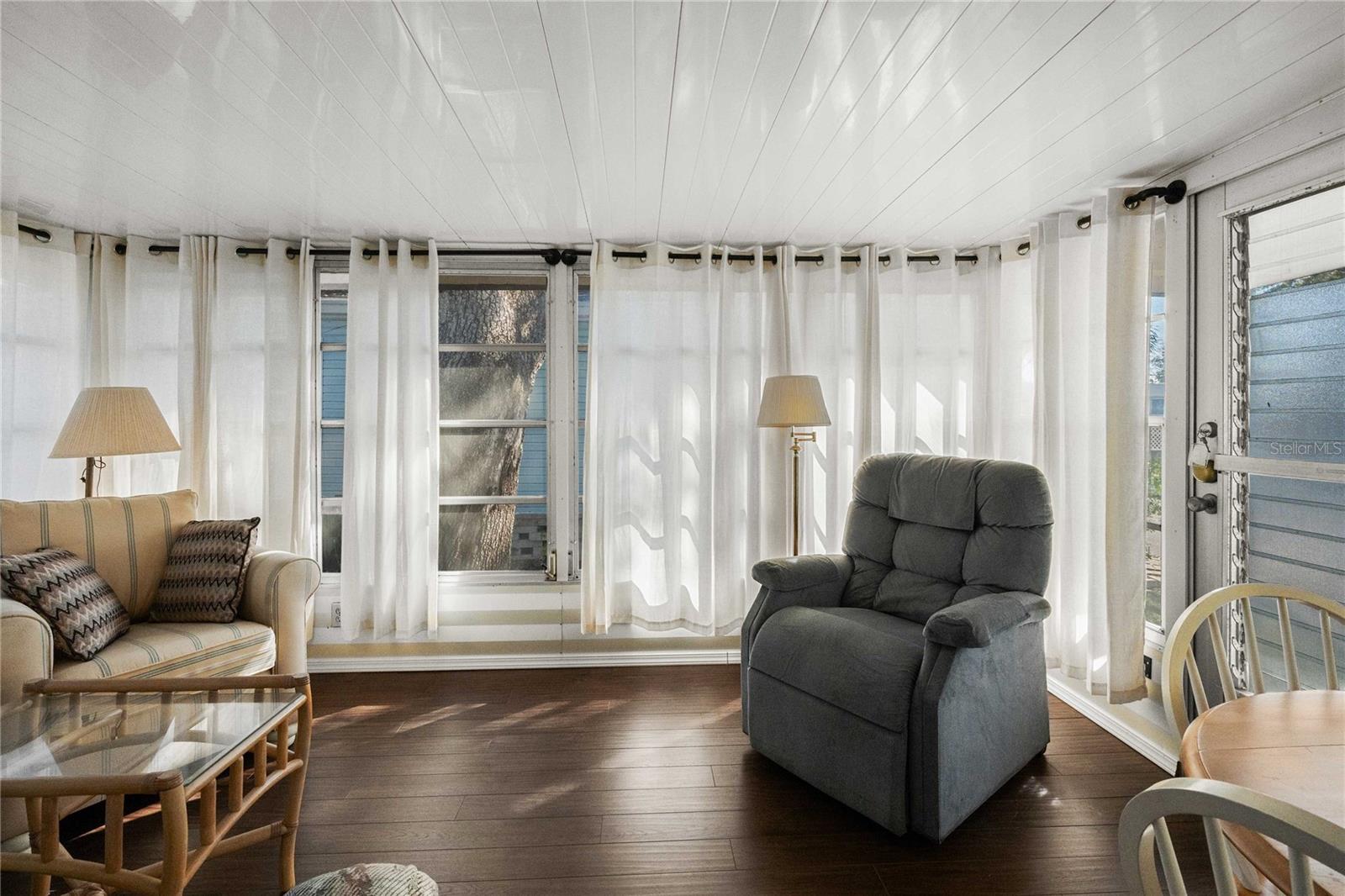 Image 12 of 26 For 585 Sky Harbor Drive 209