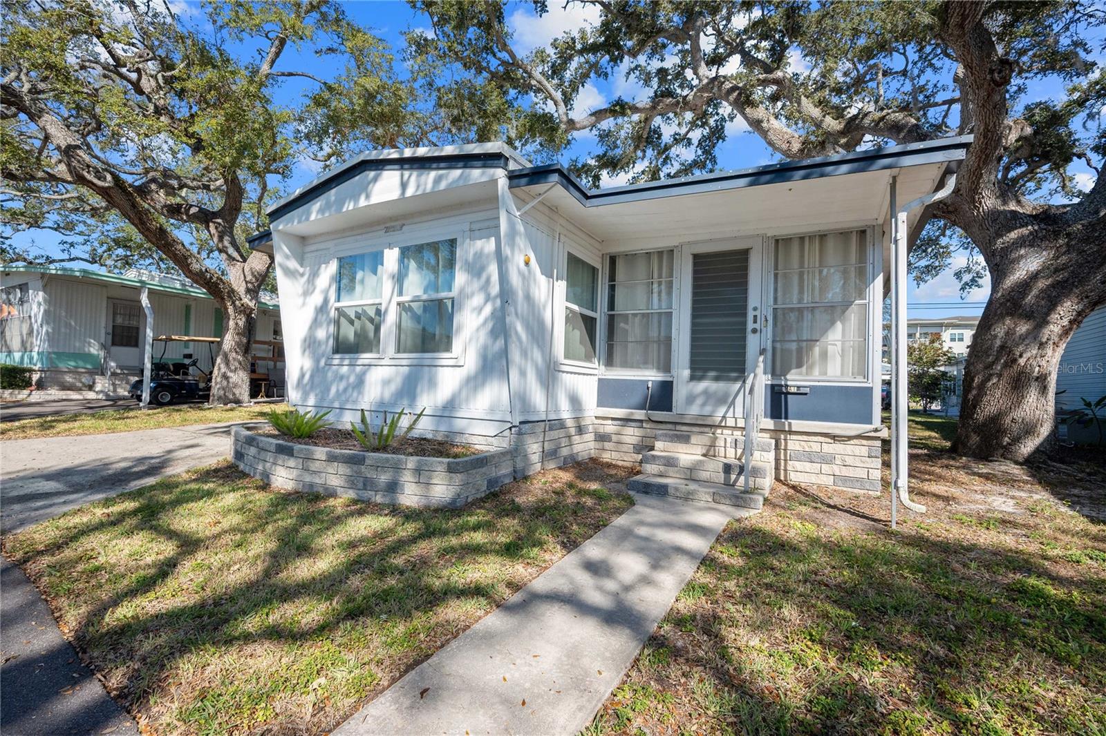 Image 2 of 26 For 585 Sky Harbor Drive 209