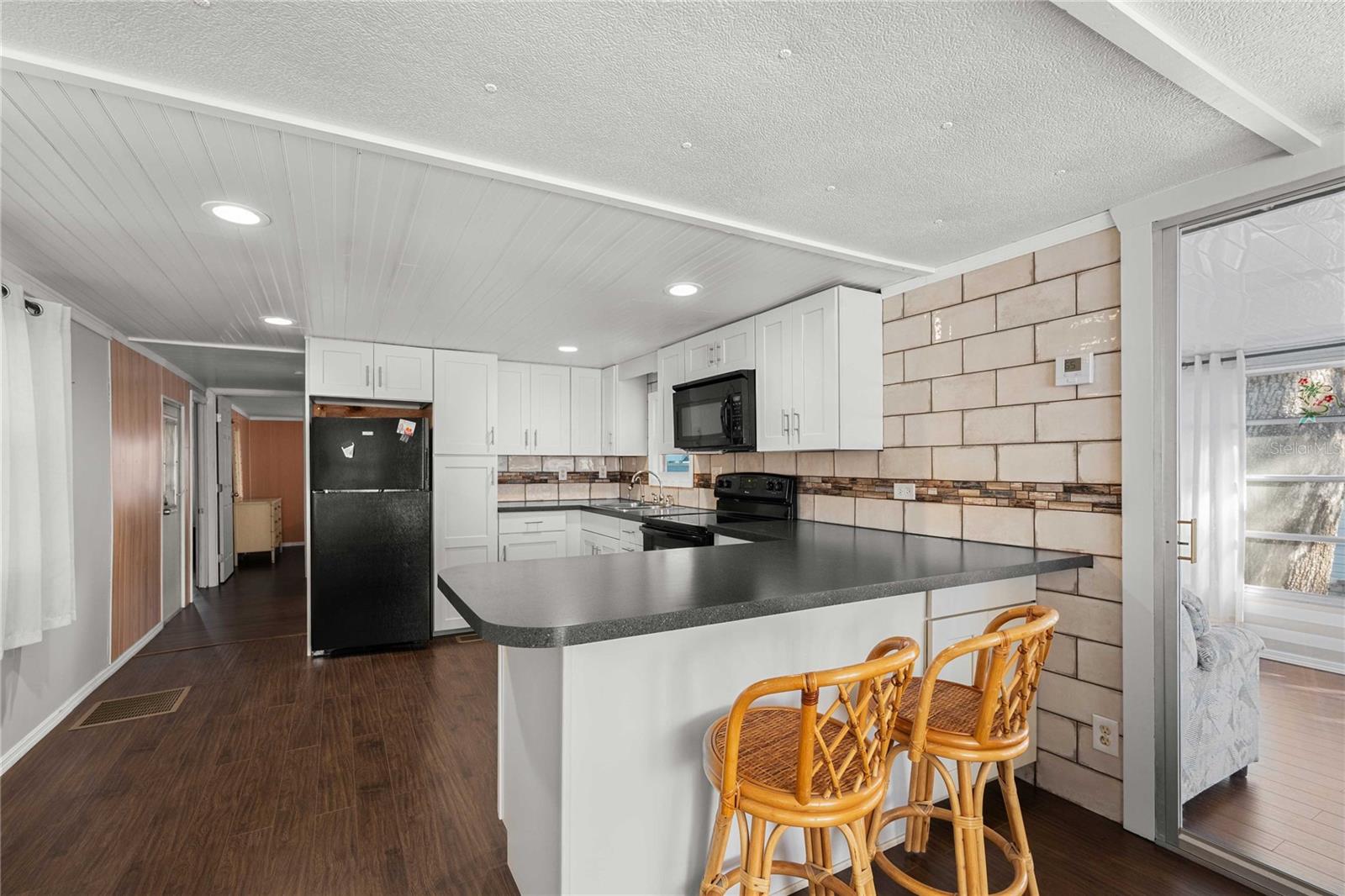 Image 9 of 26 For 585 Sky Harbor Drive 209