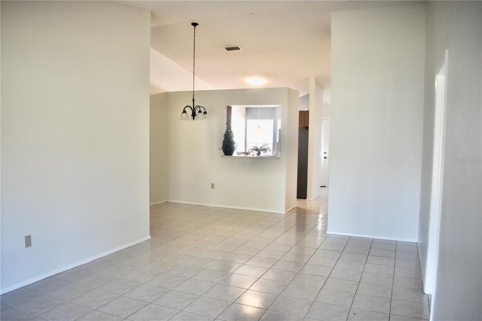 Image 25 of 27 For 3088 Grovewood Boulevard B