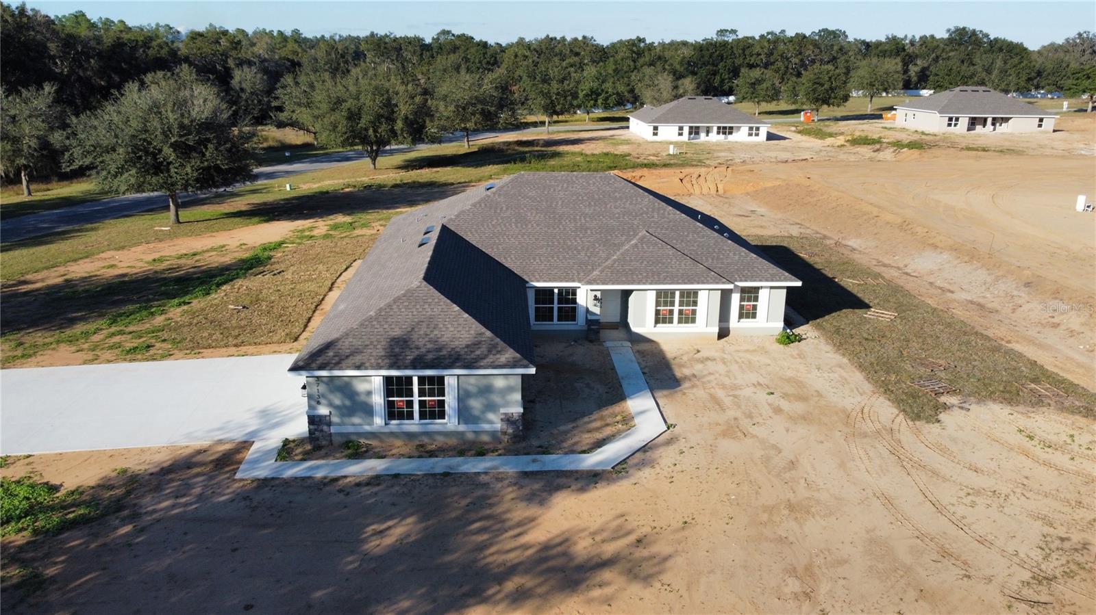 Listing photo id 5 for 37136 Hidden View