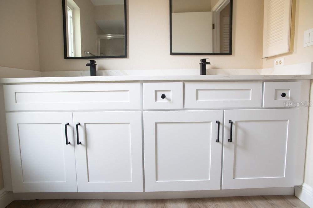 Image 22 of 37 For 1350 Glengarry Drive