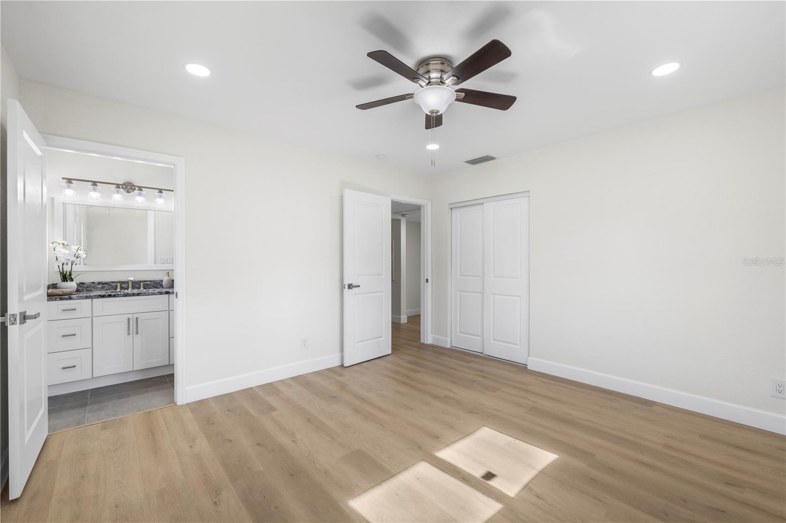 Image 30 of 57 For 6850 7th Street S