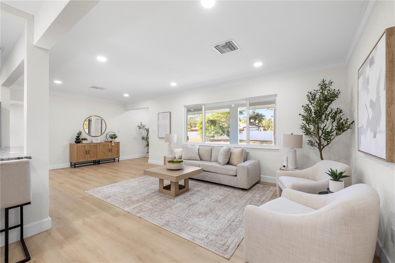 Image 4 of 57 For 6850 7th Street S