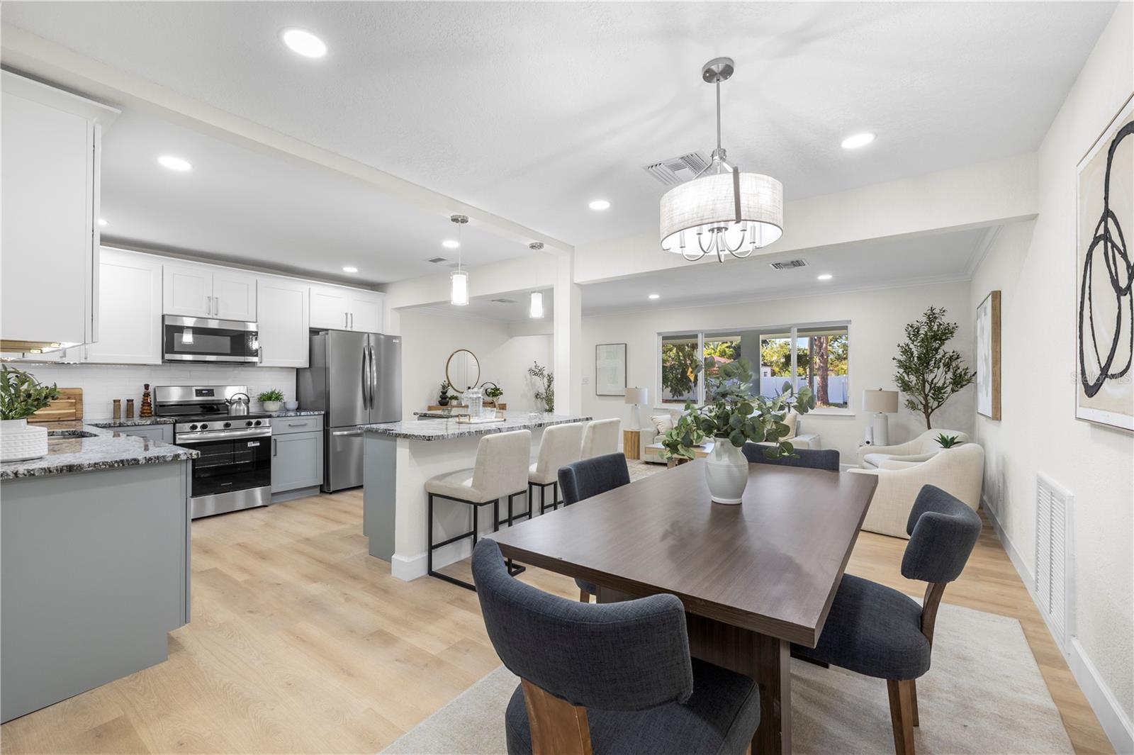 Image 5 of 57 For 6850 7th Street S