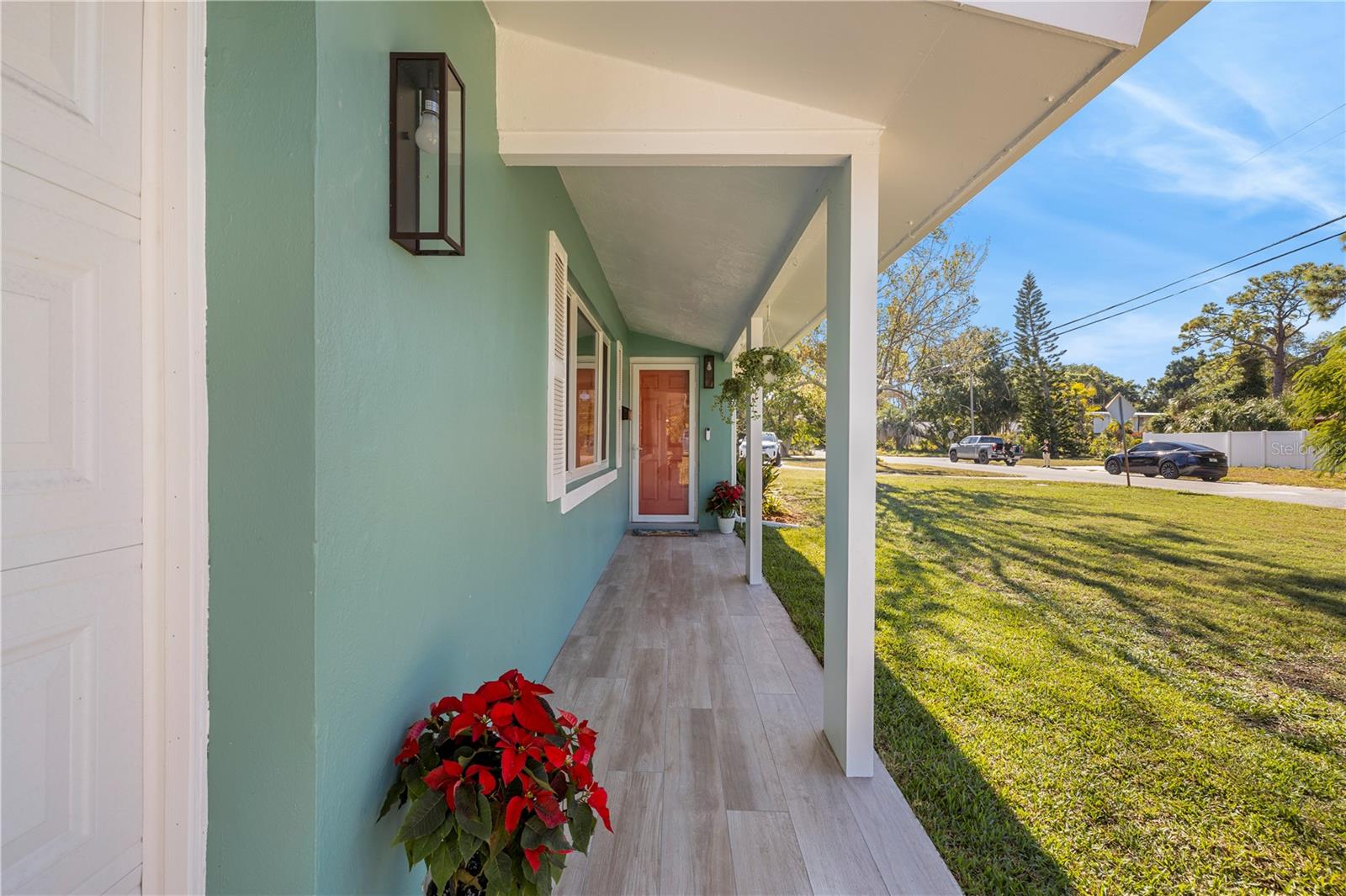 Image 8 of 57 For 6850 7th Street S