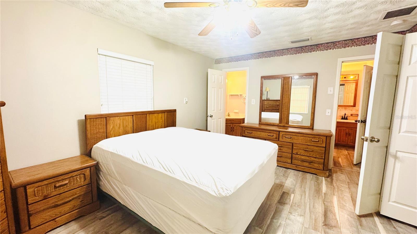 Image 19 of 29 For 5909 8th Avenue S